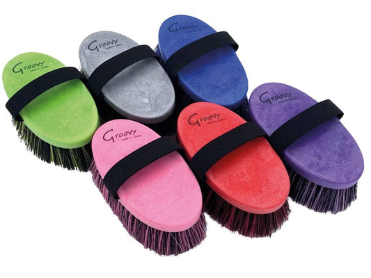 Haas szczotka dla konia ze szlufką Groovy