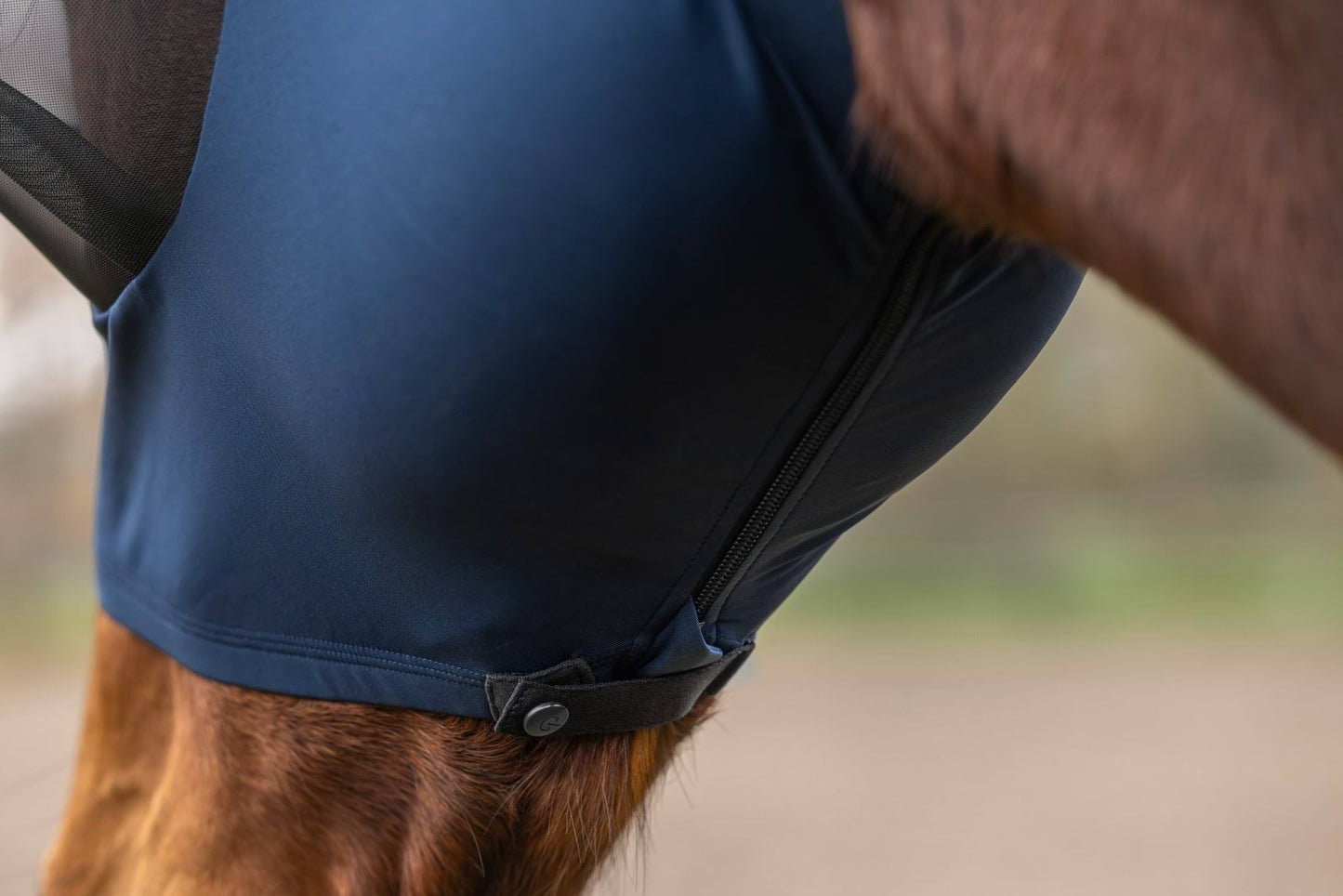 Covalliero maska przeciwowadowa dla konia FinoStretch Zipper, niebieski 24h