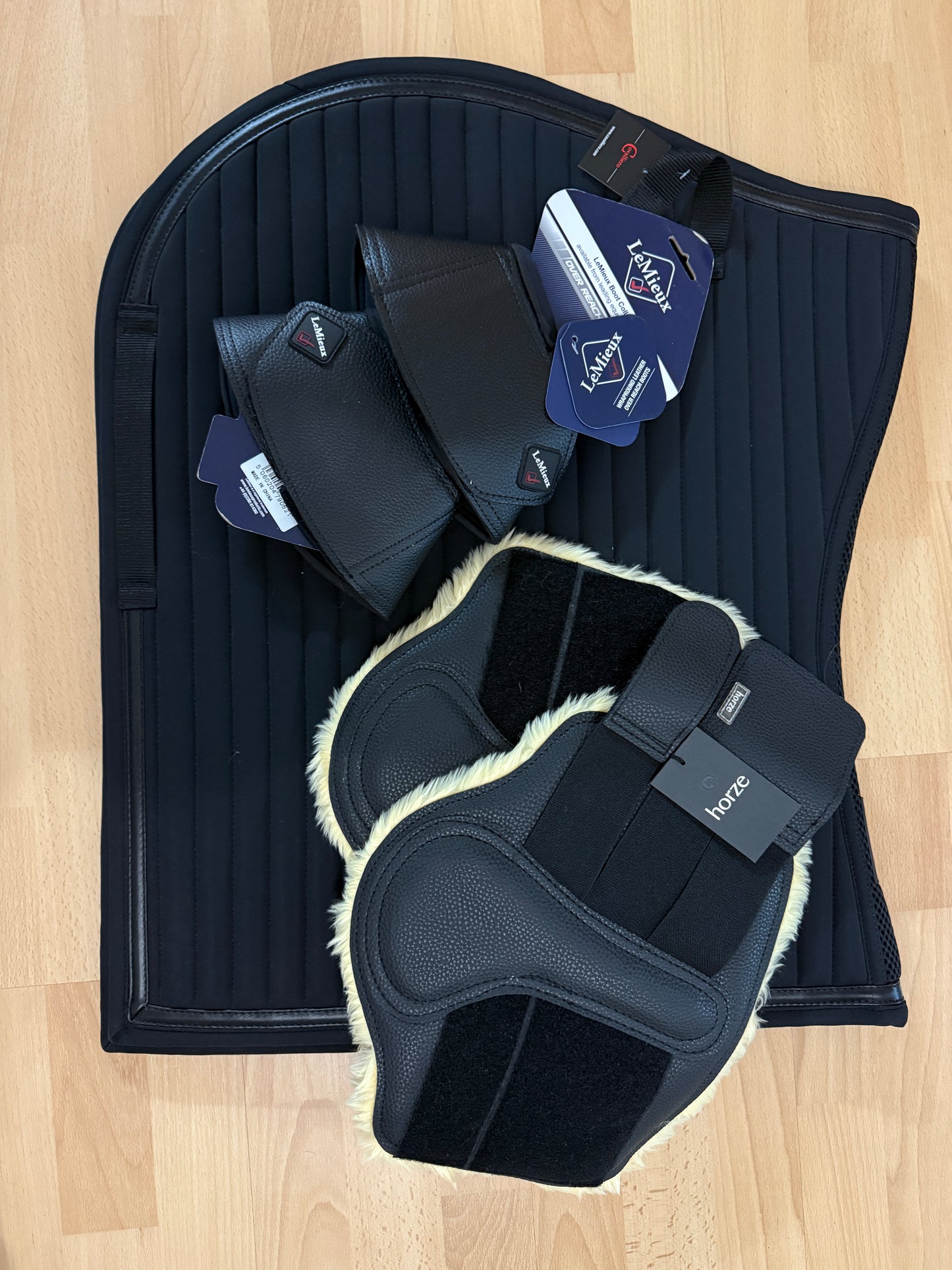 Zestaw nr 5 - czaprak, ochraniacze, kaloszki 24h