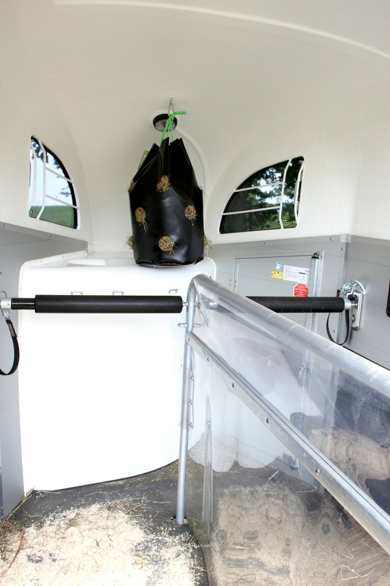 Kerbl worek na siano HayBag, duży, czarny, 16 kg