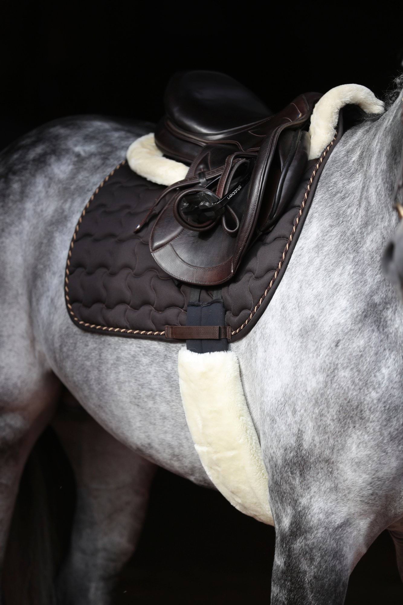 Covalliero tunel na popręg, ze sztucznego futra, biały