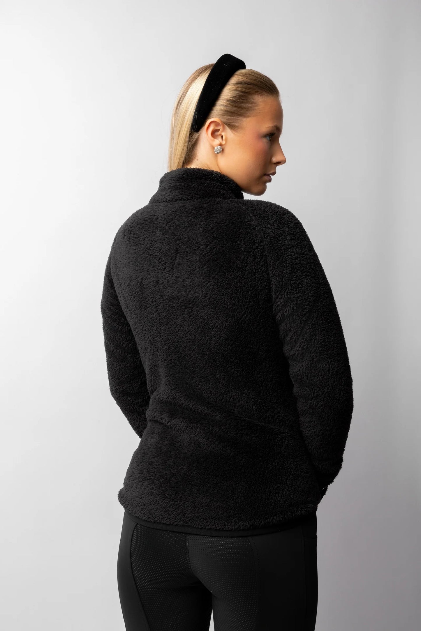 Horze bluza z puchatego polaru Merida, czarna 24h