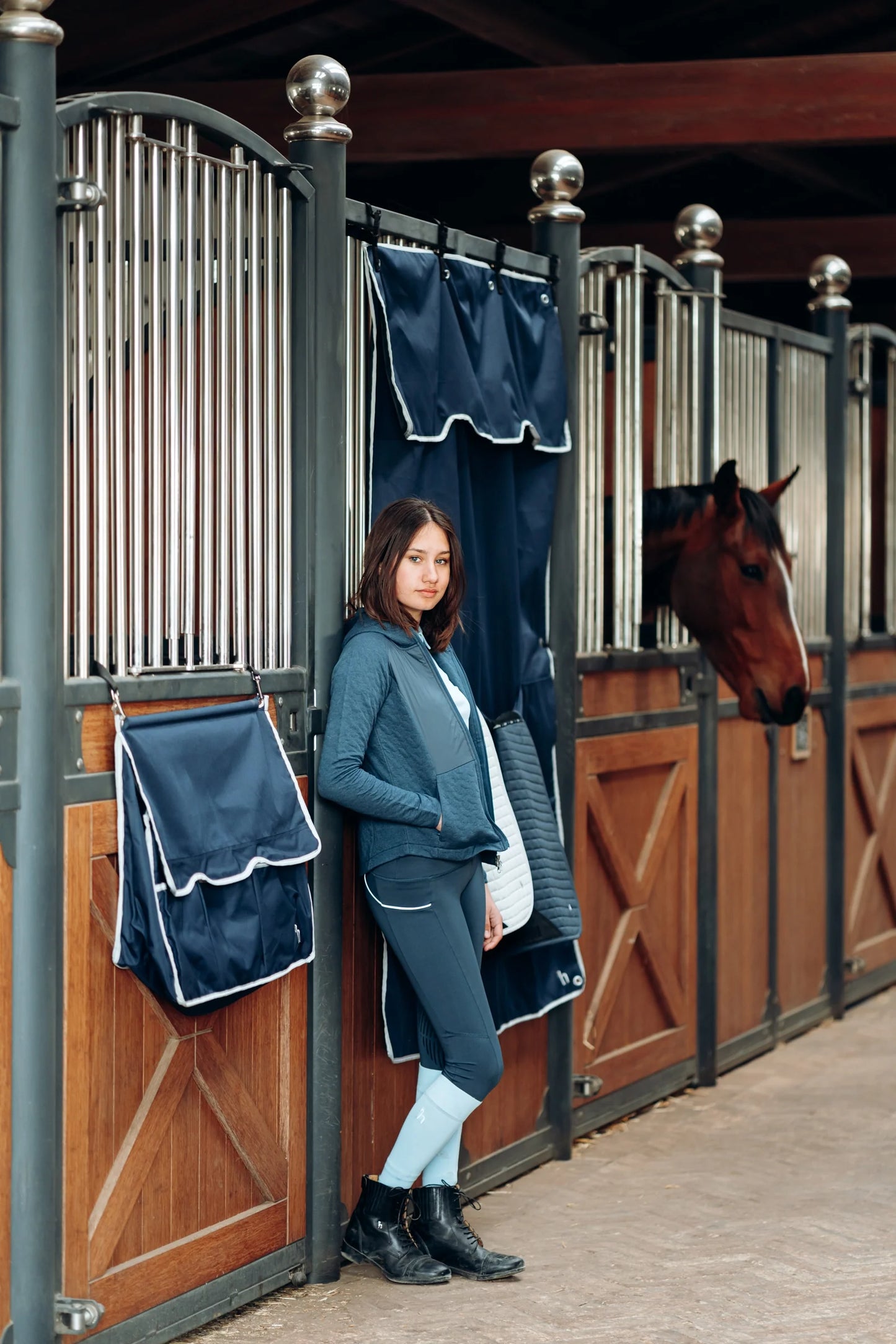 Horze torba na boks Neat & Tidy, granatowa 24h