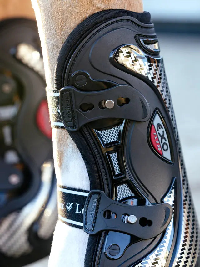 LeMieux ochraniacze skokowe przednie Exo-Flex, czarne 24h