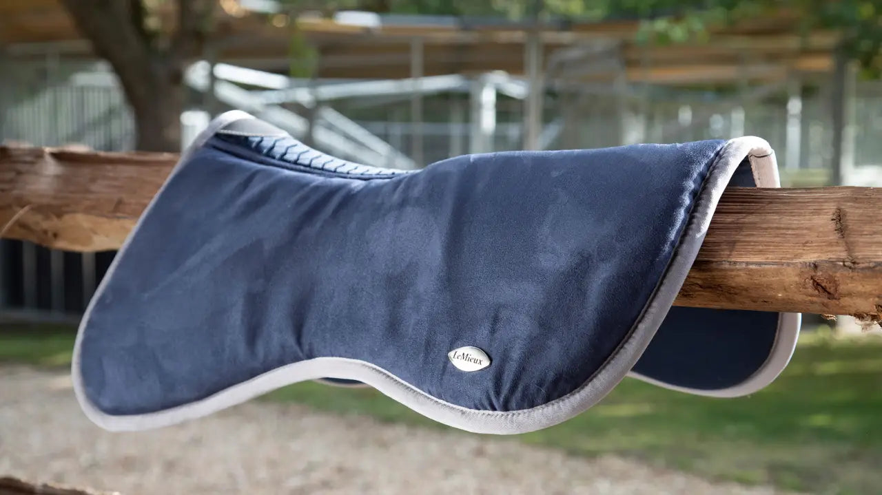 LeMieux podkładka "Wither Relief Memory Foam", granatowa